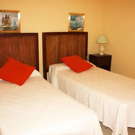 Apartamentos Playa Romana 3000