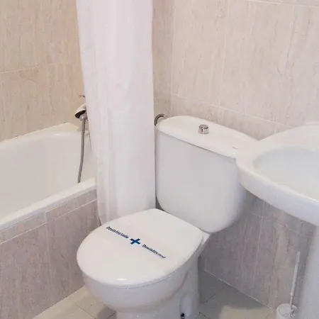 アパート Apartamentos Playa Romana 3000 *
